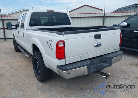 2014 Ford F-250 Xlt z USA, uszkodzony, nr VIN 1FT7W2B69EEB43193